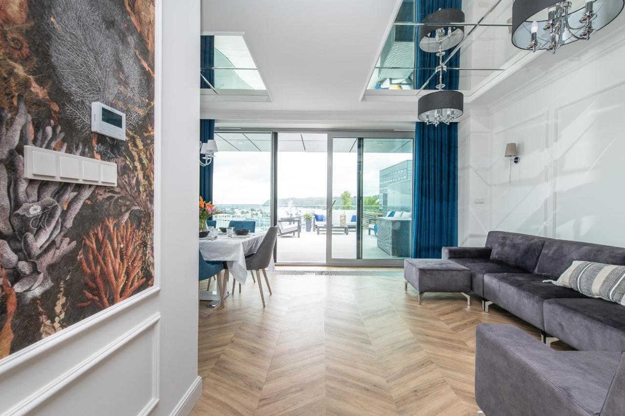Yacht Park Premium Apartment Sea View กดิเนีย ภายนอก รูปภาพ