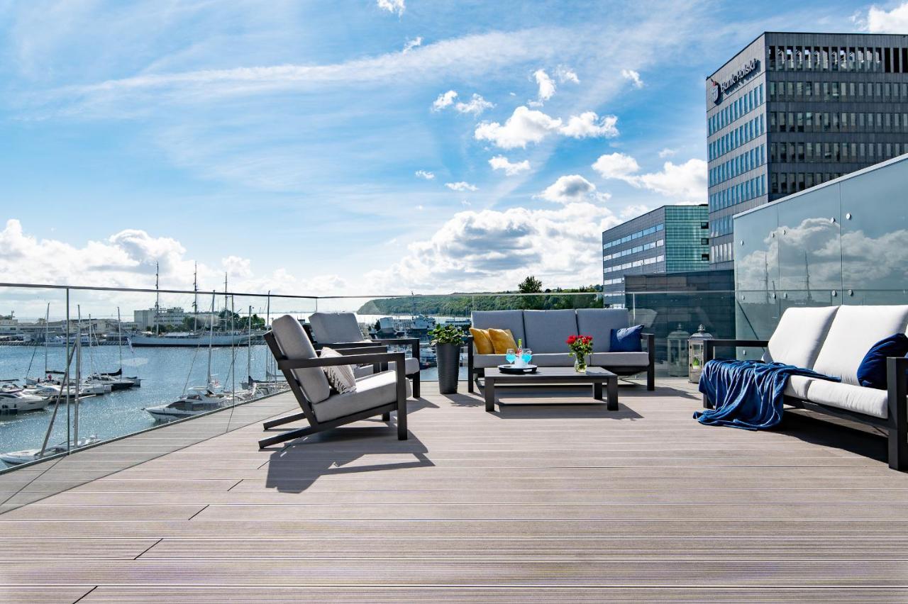 Yacht Park Premium Apartment Sea View กดิเนีย ภายนอก รูปภาพ
