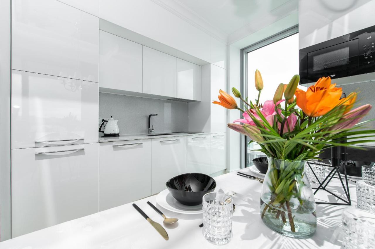 Yacht Park Premium Apartment Sea View กดิเนีย ภายนอก รูปภาพ