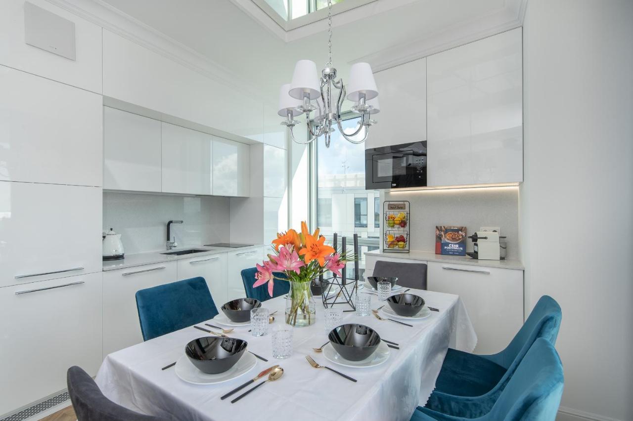 Yacht Park Premium Apartment Sea View กดิเนีย ภายนอก รูปภาพ